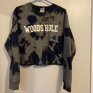 Cropped, bleach tie dye crewneck